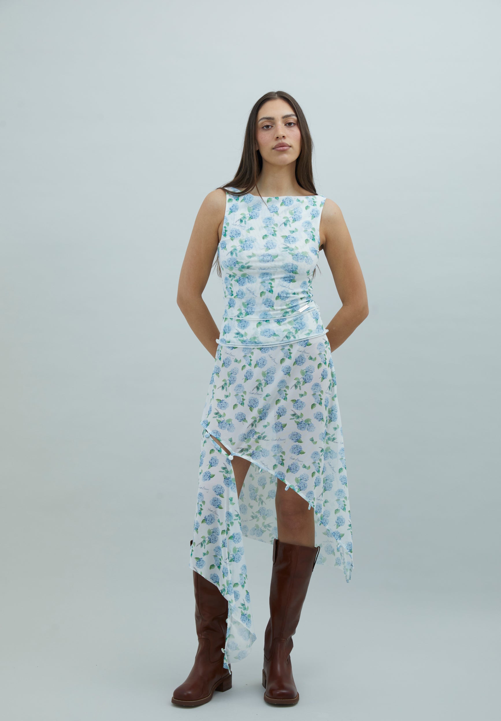 HYDRANGEA ASYMMETRIC MESH SKIRT